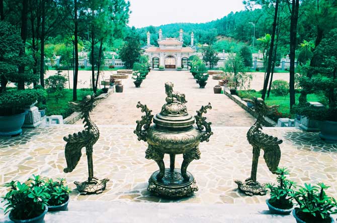 Trung tâm văn hóa Huyền Trân – đền thờ công chúa Huyền Trân