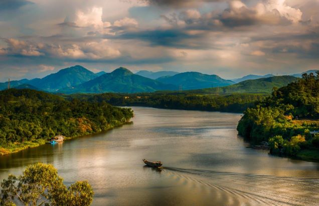Sông Hương - Vẻ đẹp nên thơ của xứ Huế - Tổng cục Du lịch