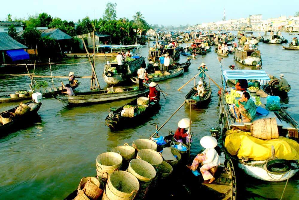 Ngắm trọn nét đẹp độc đáo của Chợ nổi Cái Bè ở Tiền Giang