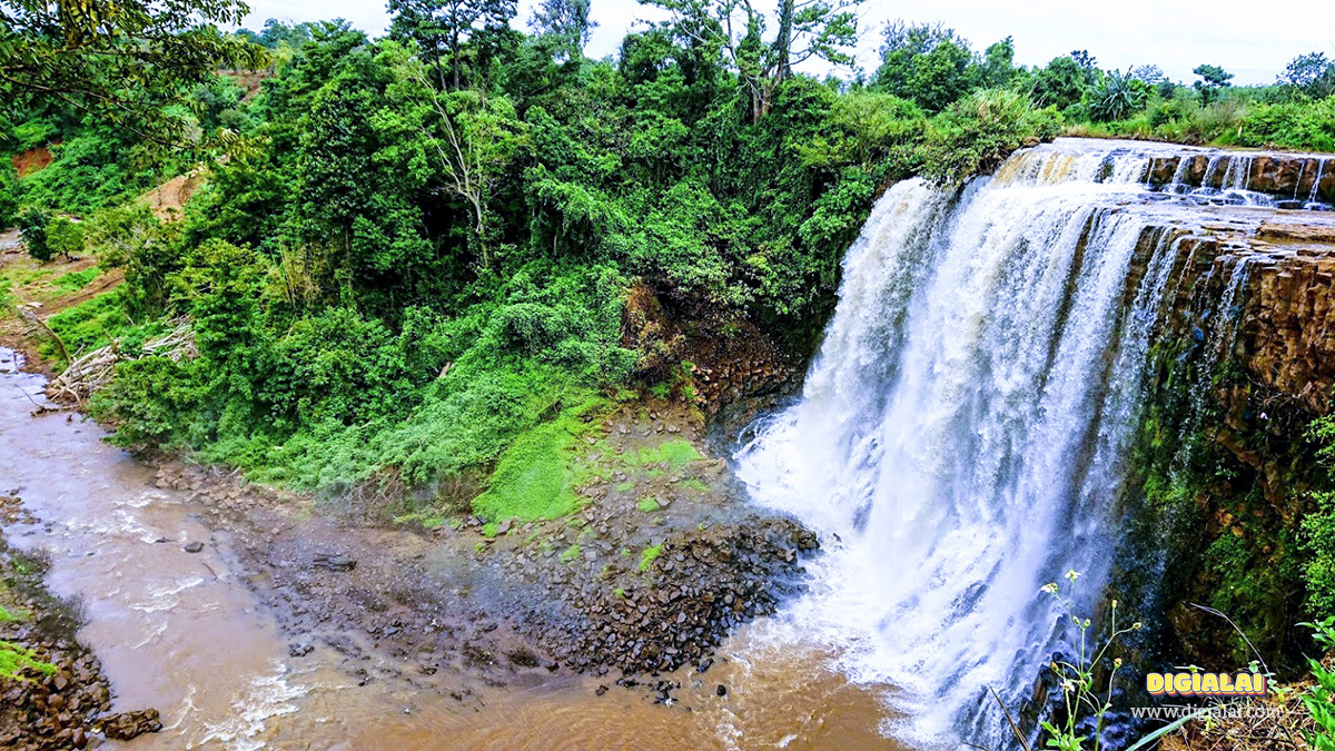 Thác Xung Khoeng một thác nước đẹp ở thị trấn Chư Prông