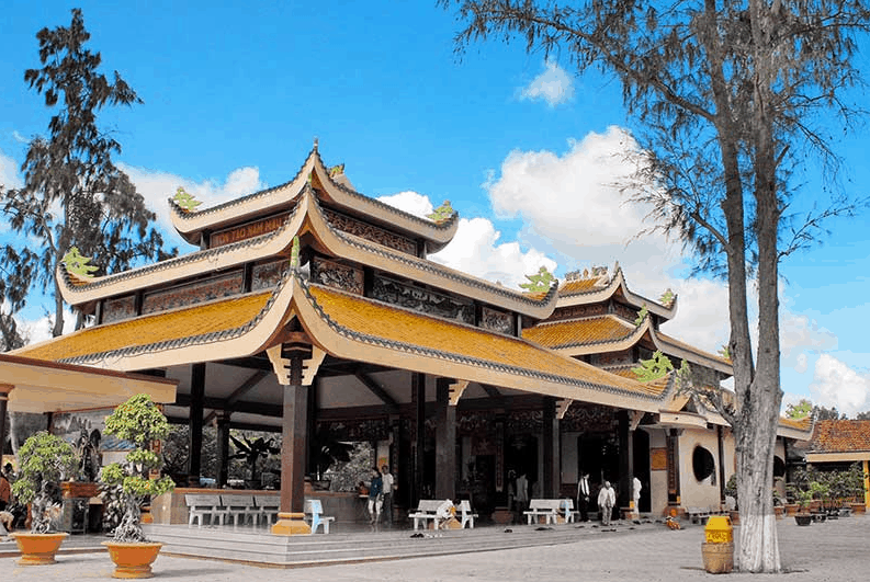Khám phá khu du lịch núi Sam Châu Đốc - Địa điểm văn hóa tâm linh