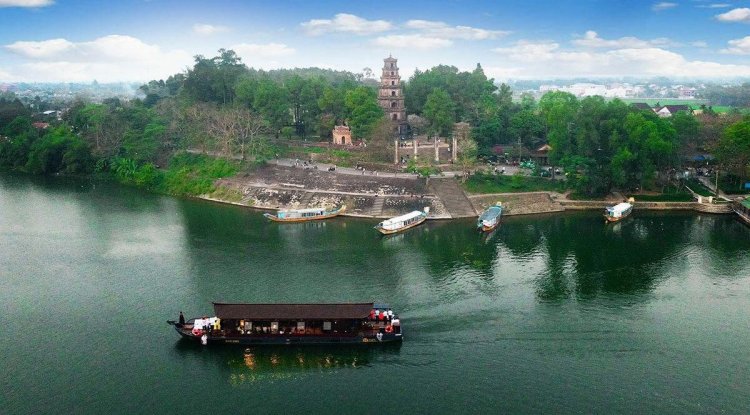 Sông Hương - Sự thật về tên gọi của dòng sông di sản chảy qua thành phố Huế  - Cố đô Huế