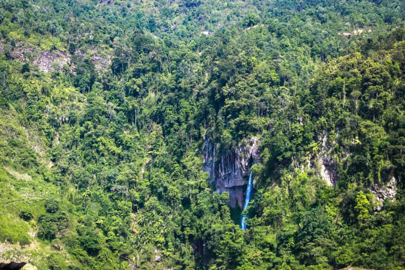 Hành trình khám phá một trong "tứ đại tử địa" của núi rừng Tây Bắc - Háng  Tề Chơ