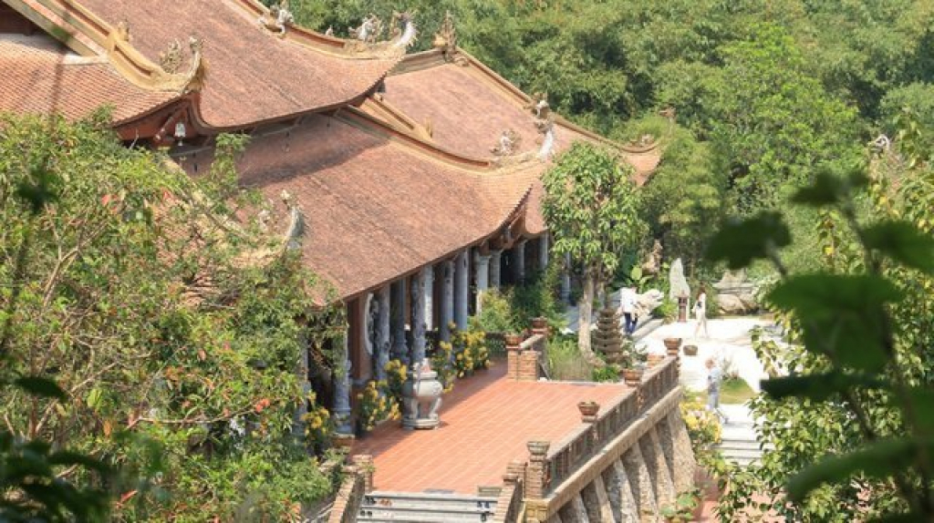 Lạc bước chốn bồng lai tiên cảnh trong ngôi chùa nghìn năm tuổi ở Hà Nam