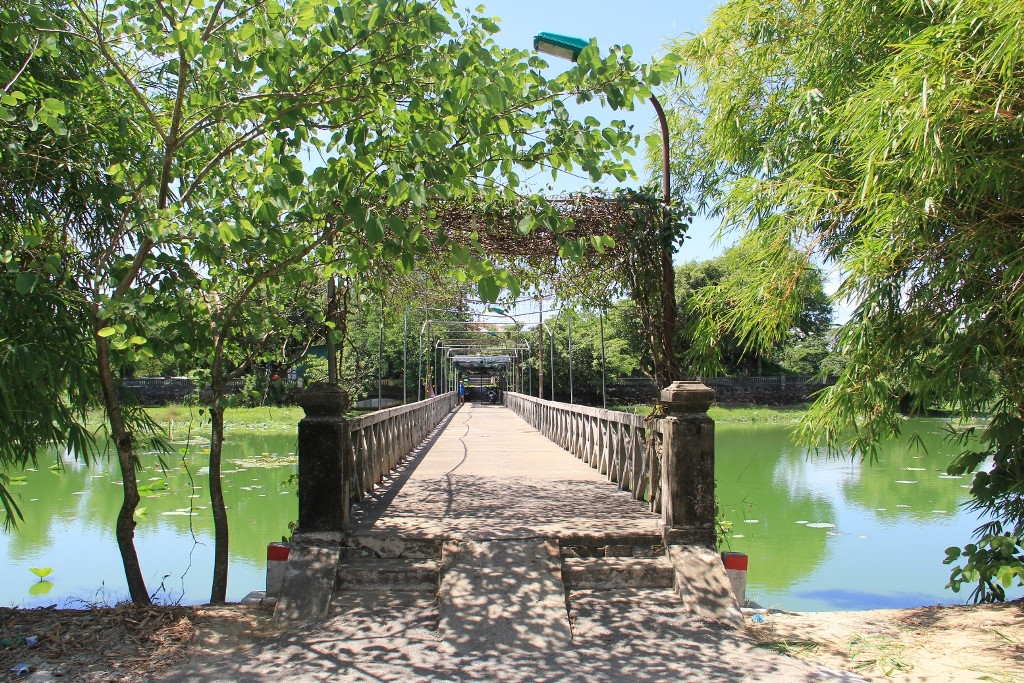 Hồ Tịnh Tâm-dấu xưa vườn Ngự trong Hoàng thành Huế lay lắt vì ô nhiễm