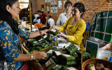 Không khí sôi động tại Lễ hội Du lịch và Văn hóa ẩm thực Hà Nội năm 2021