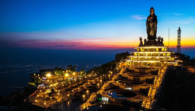 Núi Bà Đen - nơi Phật tử trở về cội nguồn Phật Giáo