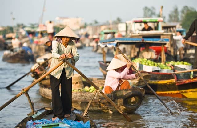 Ngắm trọn nét đẹp độc đáo của Chợ nổi Cái Bè ở Tiền Giang