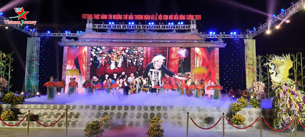 Khai mạc Festival thực hành tín ngưỡng thờ Mẫu Thượng Ngàn và Lễ hội Cơm mới đền Đông Cuông, Yên Bái