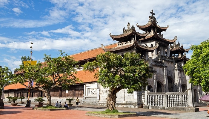 Khám phá nhà thờ Phát Diệm ở Ninh Bình