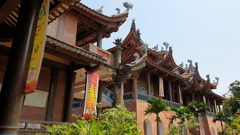 Chùa Bầu - ngôi chùa lớn nhất thành phố Phủ Lý, Hà Nam