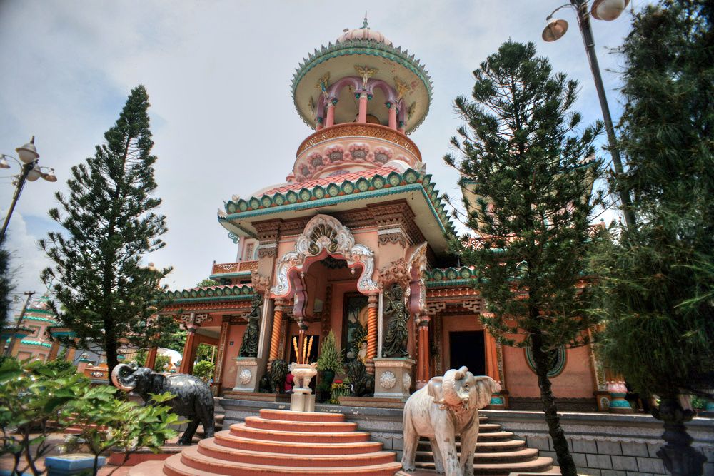 Chùa Tây An – ngôi chùa có kiến trúc kỳ lạ ở An Giang